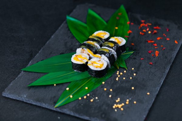 Маки с тунцом