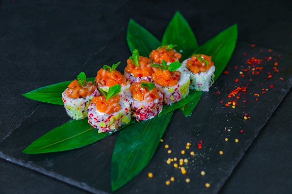 Поцелуй креветки и лосося